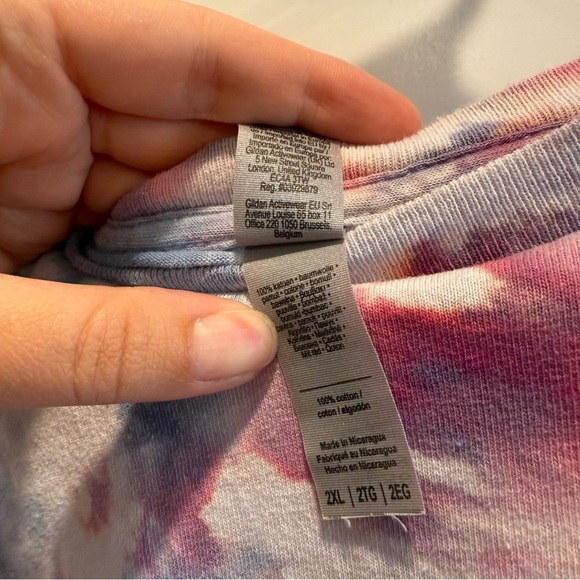 Gildan Tie-Dye T-Shirt in Pink and Blue - Picture 5 of 7